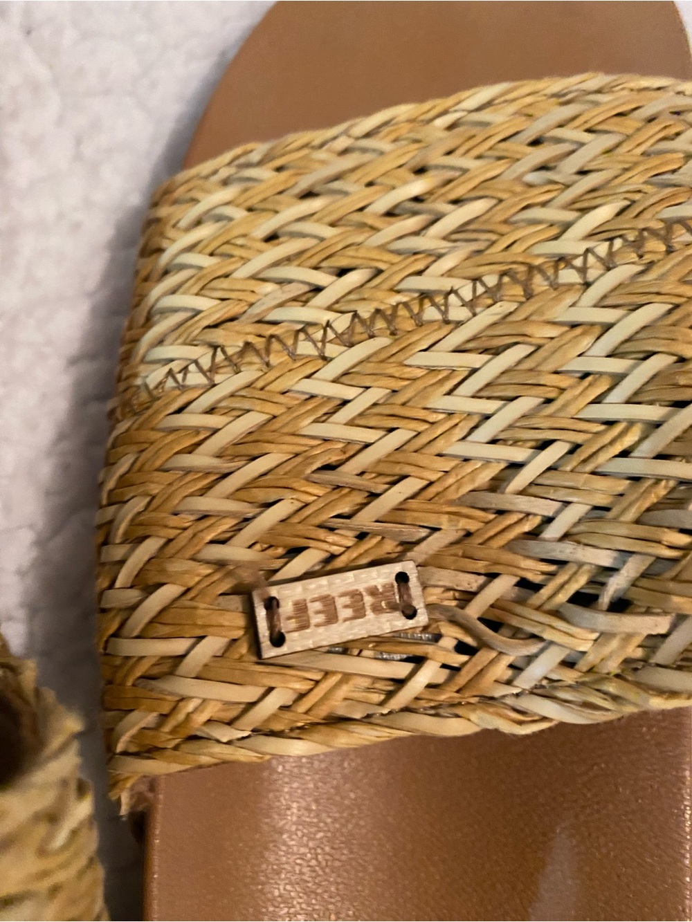 Reef Women’s Brown Tan Woven Slide Sandals - Picture 12 of 12